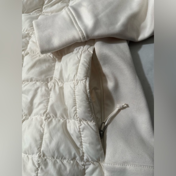 The North Face Thermoball Quarter zip Hooded Pullover - Picture 4 of 7